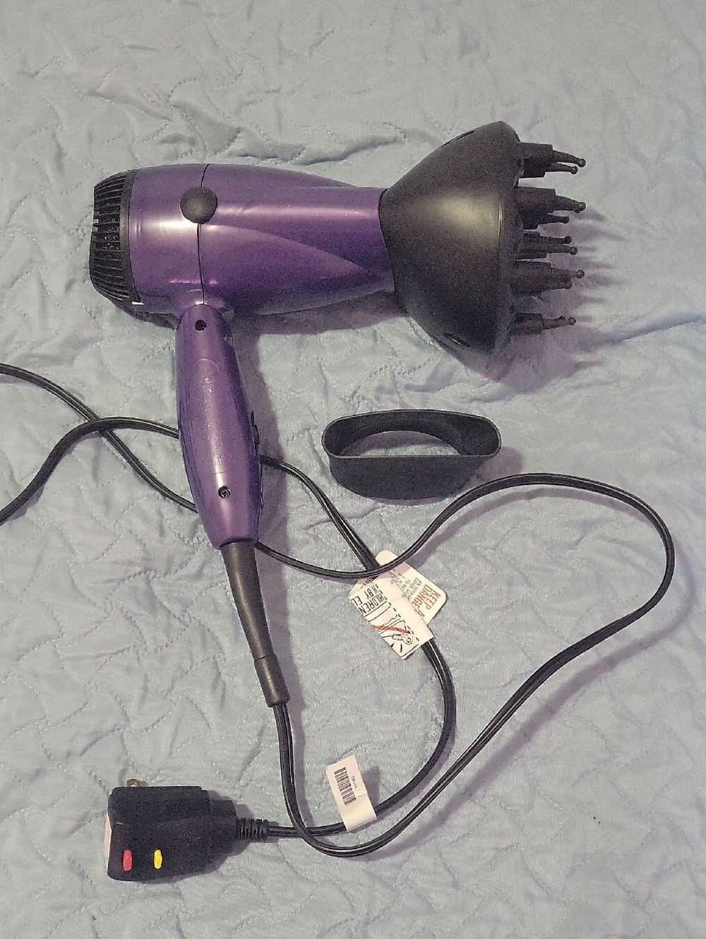 Hair Dryer With Diffuser Attachment - Picture 2 of 5